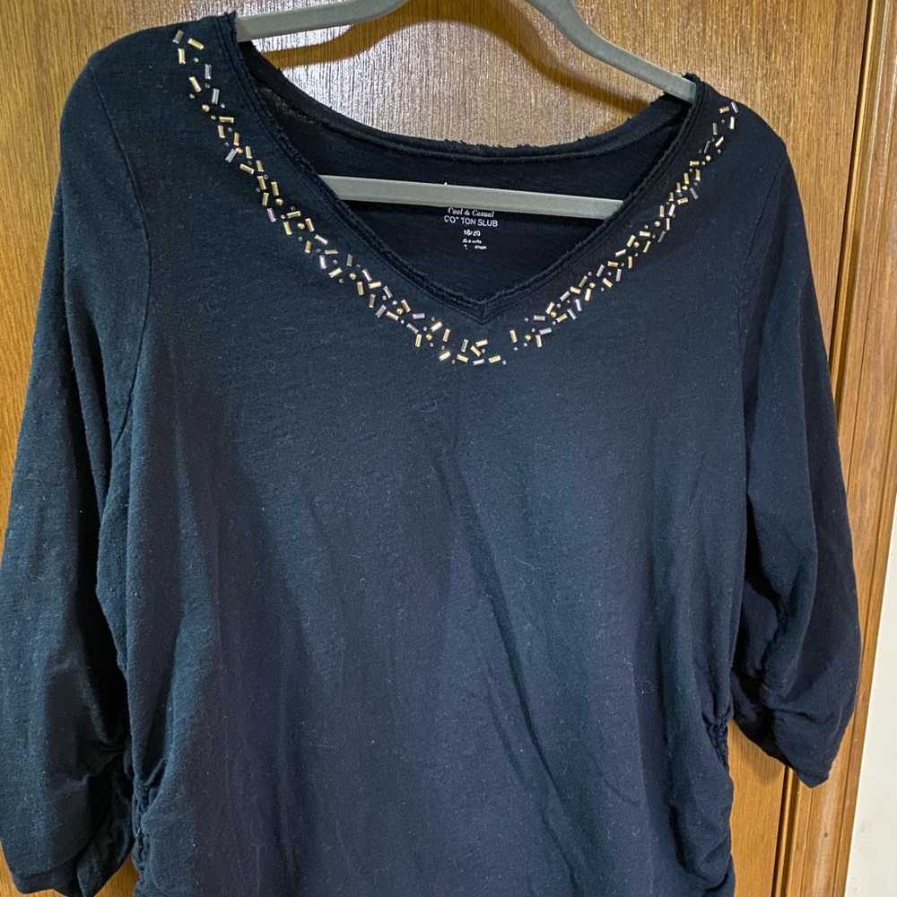 3/4 length sleeved tee with embellishments